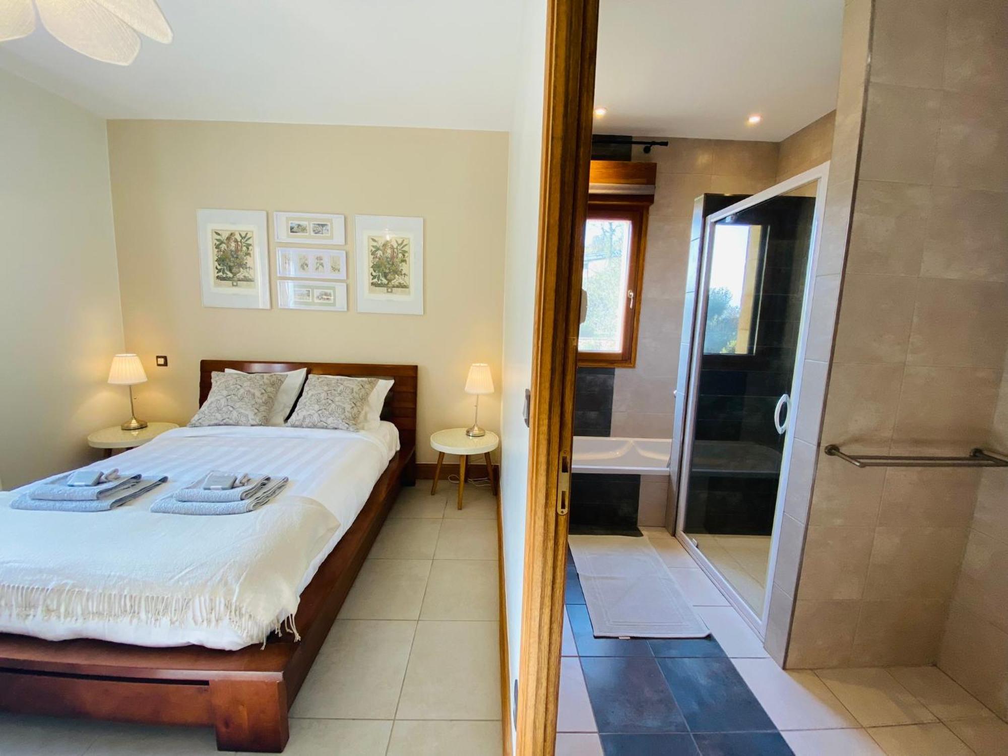 Bed and Breakfast Le Hibou Heureux Bezenac Екстер'єр фото