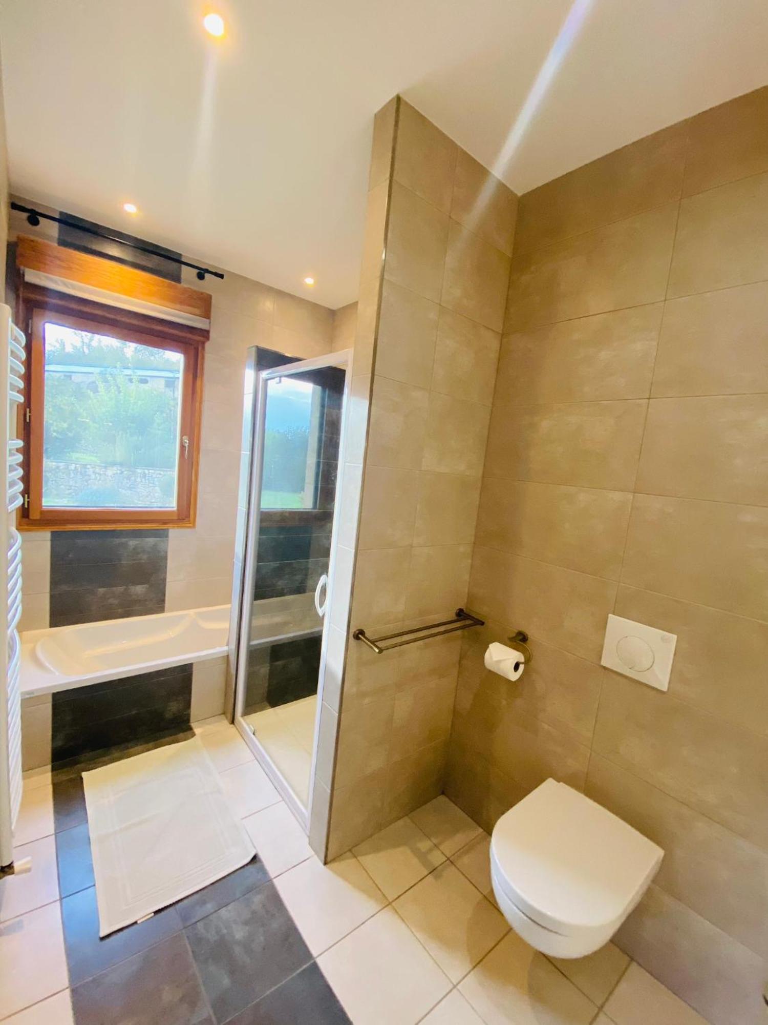 Bed and Breakfast Le Hibou Heureux Bezenac Екстер'єр фото